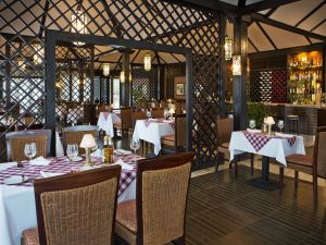 Miramar Al Aqah Restaurant Tables
